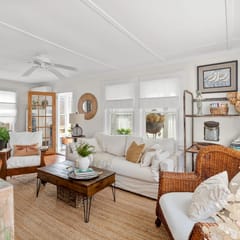 Cape Cod Bungalow Walk to Beach Firepit