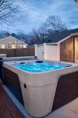 Renovated 4BR Family Retreat | AC & Hot Tub - Image 3