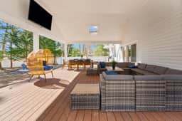 Elegant Family Osterville Retreat Near Dowses Beach - Image 3