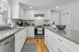 Falmouth Family Home: Beach, Fire Pit & Games! - Image 4