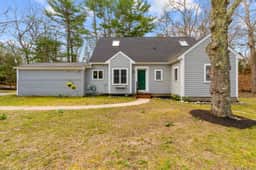 Falmouth Family Home: Beach, Fire Pit & Games! - Image 2