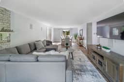 Old Silver Beach House: BBQ, Bikes, WoodFirepit Fun! - Image 3