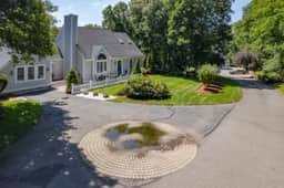 Retreat Luxury Home West Barnstable - Image 5