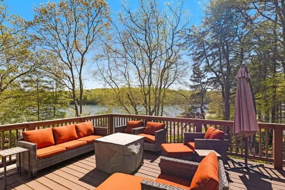 Perfect Lakeview Family Retreat – Beach + Pool - Image 1
