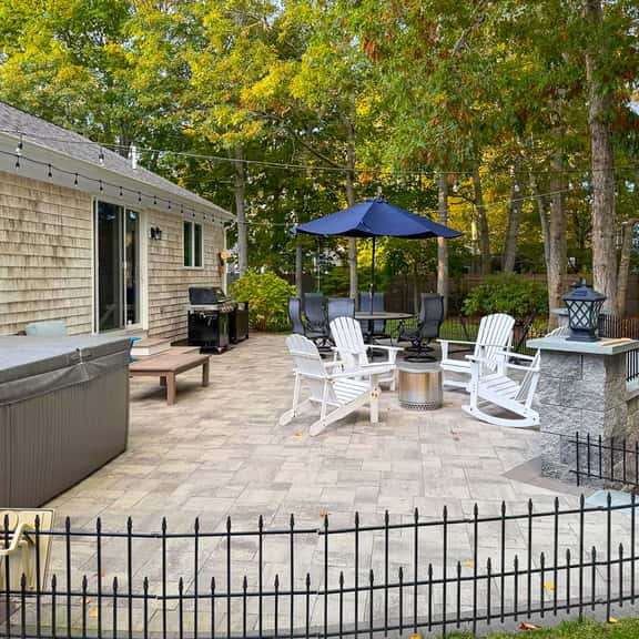 Cape Cod Fireplace/ Hot Tub Fire Pit & Beach - Image 1