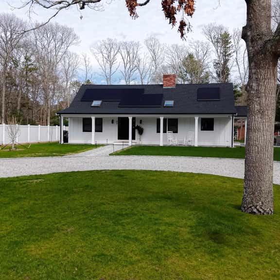 Coastal Retreat: Game Room, BBQ, Fire Pit & Beach Nearby! - Image 1