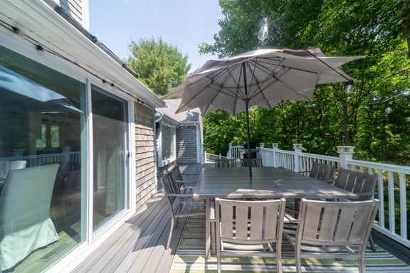 Old Silver Beach House: BBQ, Bikes, WoodFirepit Fun! - Image 5