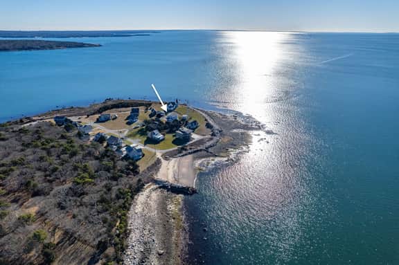 Pocasset Oceanfront: Beach, Hot Tub & Fire Pit! - Image 2