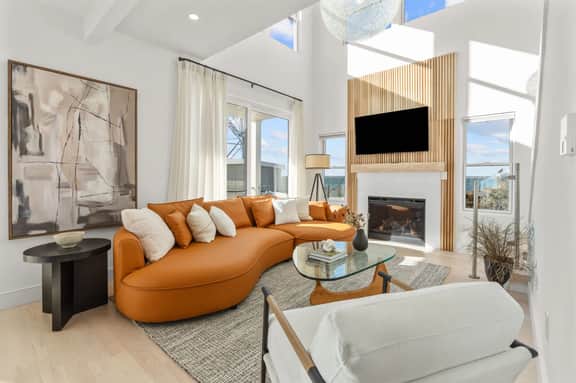 Pocasset Oceanfront: Beach, Hot Tub & Fire Pit! - Image 4