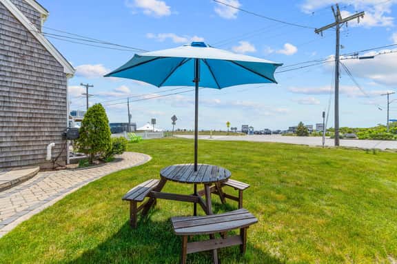 Craigville Beach Compound | 4 Private Suites with a Ocean View! - Image 4