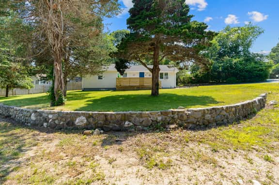 Lakeside Cape Cod Family Retreat, Fire Pit, BBQ and Nearby the beach! - Image 5