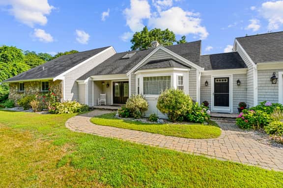 Cape Cod Family Retreat 5BR, Hot Tub, Sleeps 14 - Image 4
