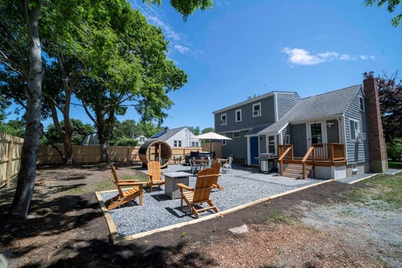 Yarmouth Beach House: Hot Tub, Sauna & Fire Pit! - Image 1