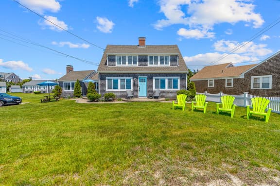 Craigville Beach Compound | 4 Private Suites with a Ocean View! - Image 1