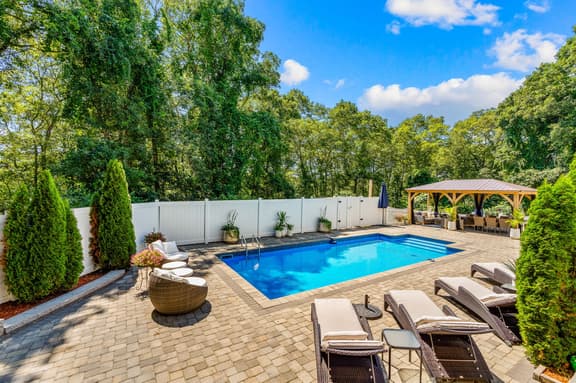 Retreat Luxury Home West Barnstable - Image 1